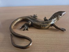 Messing Echse antik massiv aus